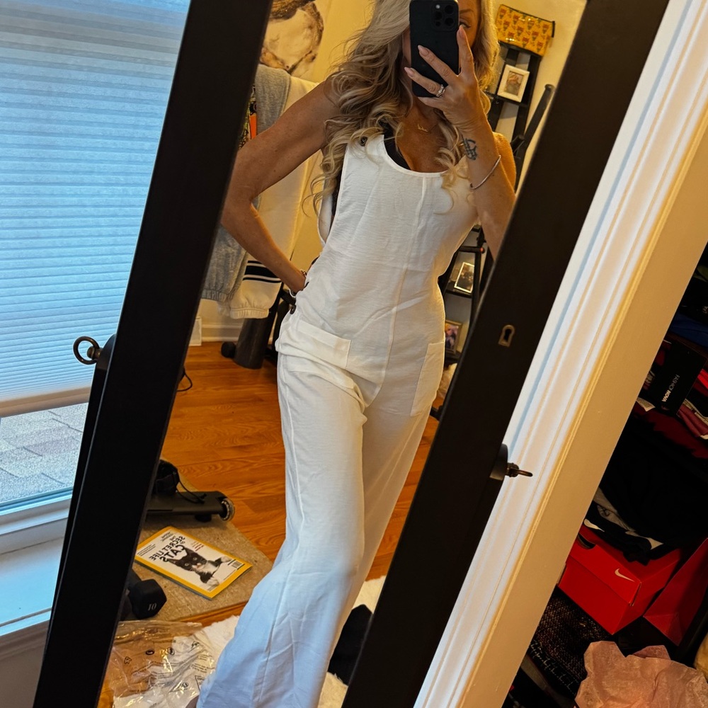 Women's White Jumpsuit size medium NWOT new overalls summer outfit CIDER - Picture 6 of 9
